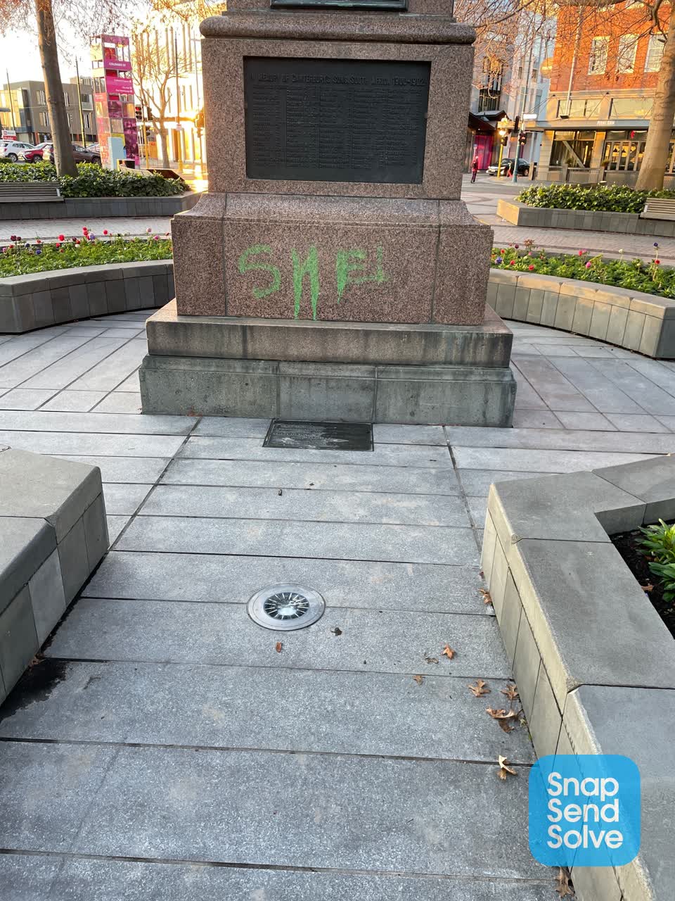 The photograph attached to this graffiti report