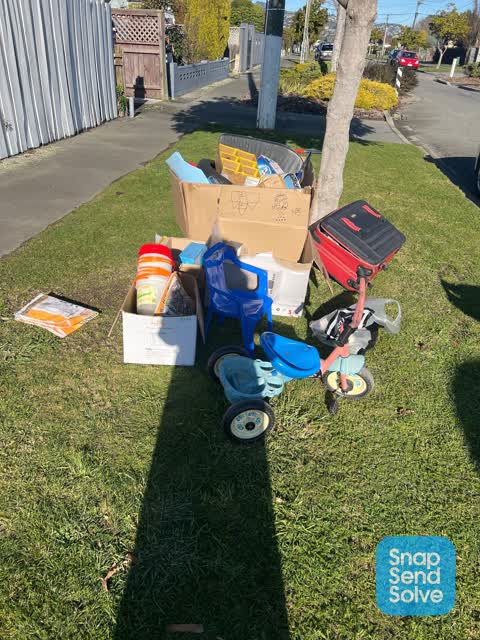 Rubbish/Recycling, a report photo
