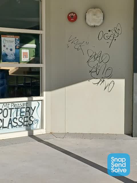 Graffiti, a report photo