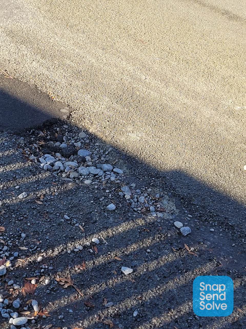 The photograph attached to this roading/streets report