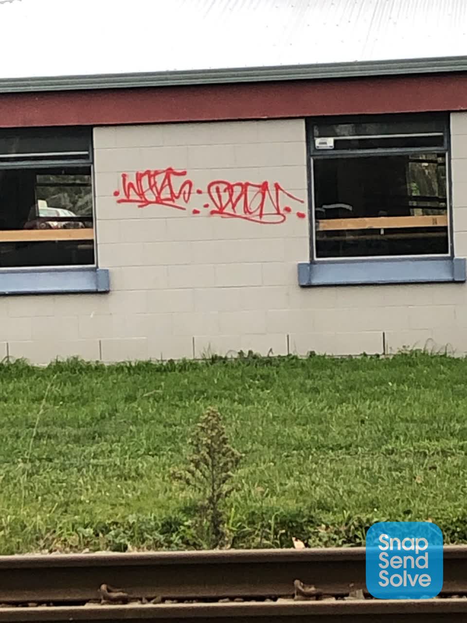 The photograph attached to this graffiti report