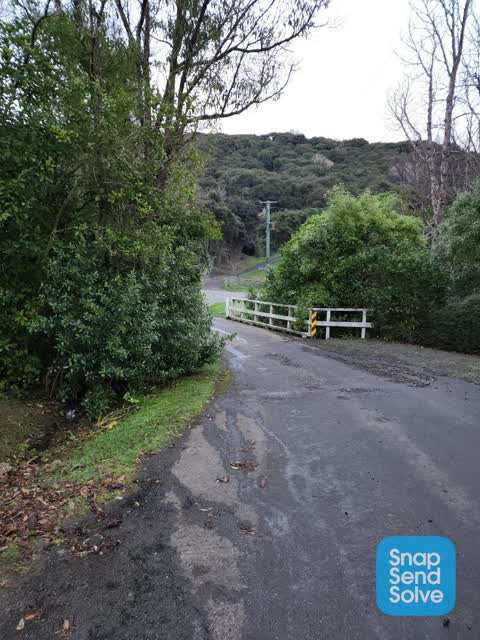 Roading/Streets, a report photo