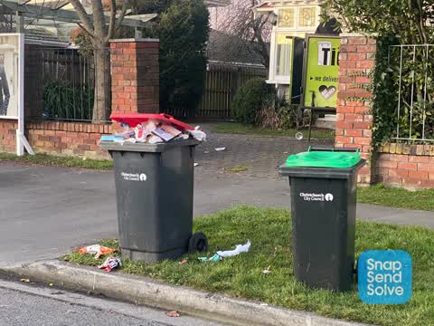 Rubbish/Recycling, a report photo
