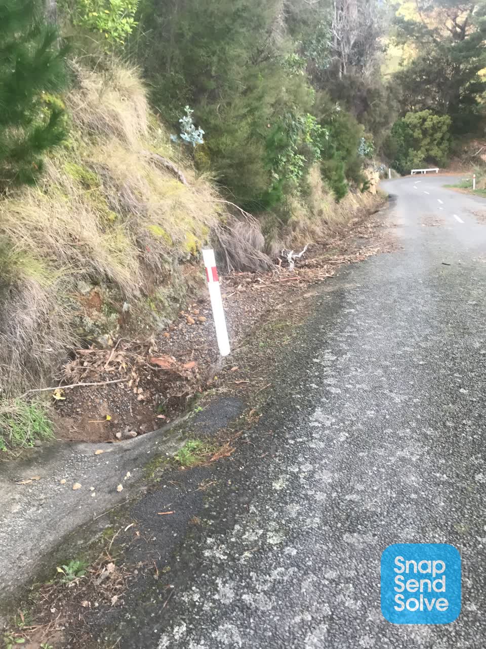 The photograph attached to this roading/streets report