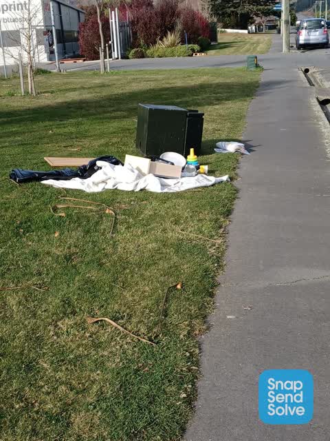 Rubbish/Recycling, a report photo