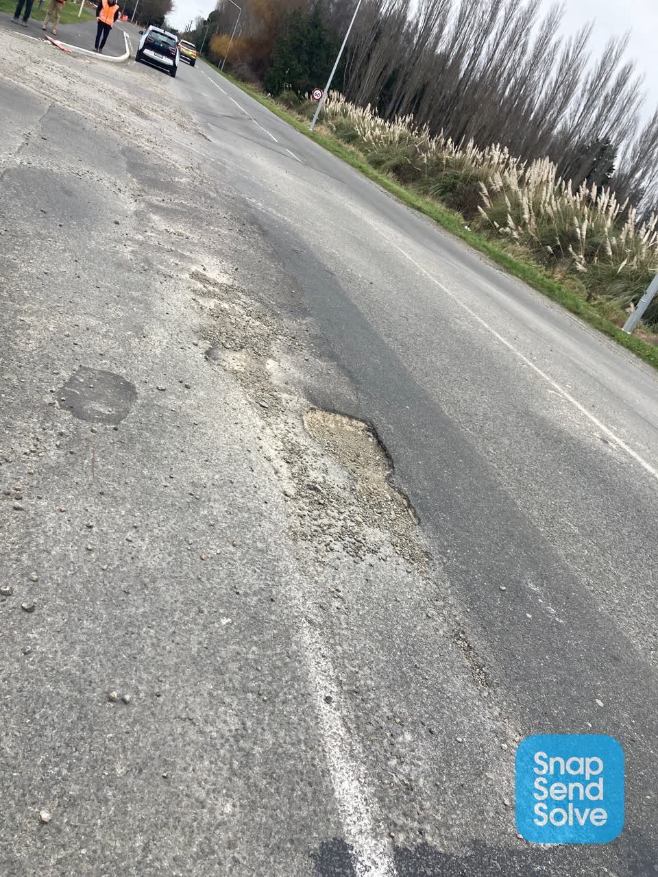 The photograph attached to this roading/streets report