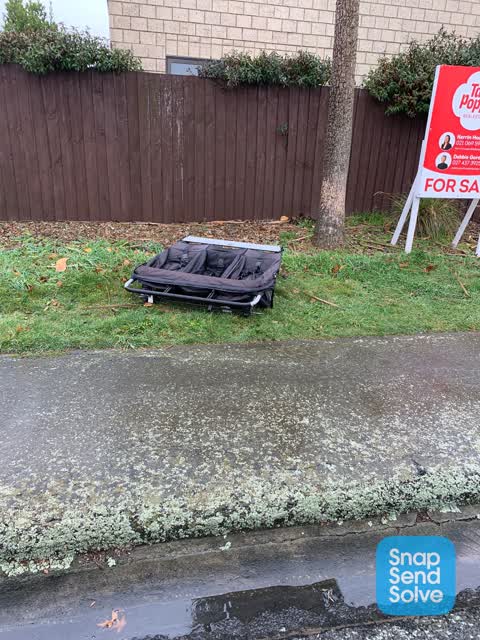 Rubbish/Recycling — a report photo