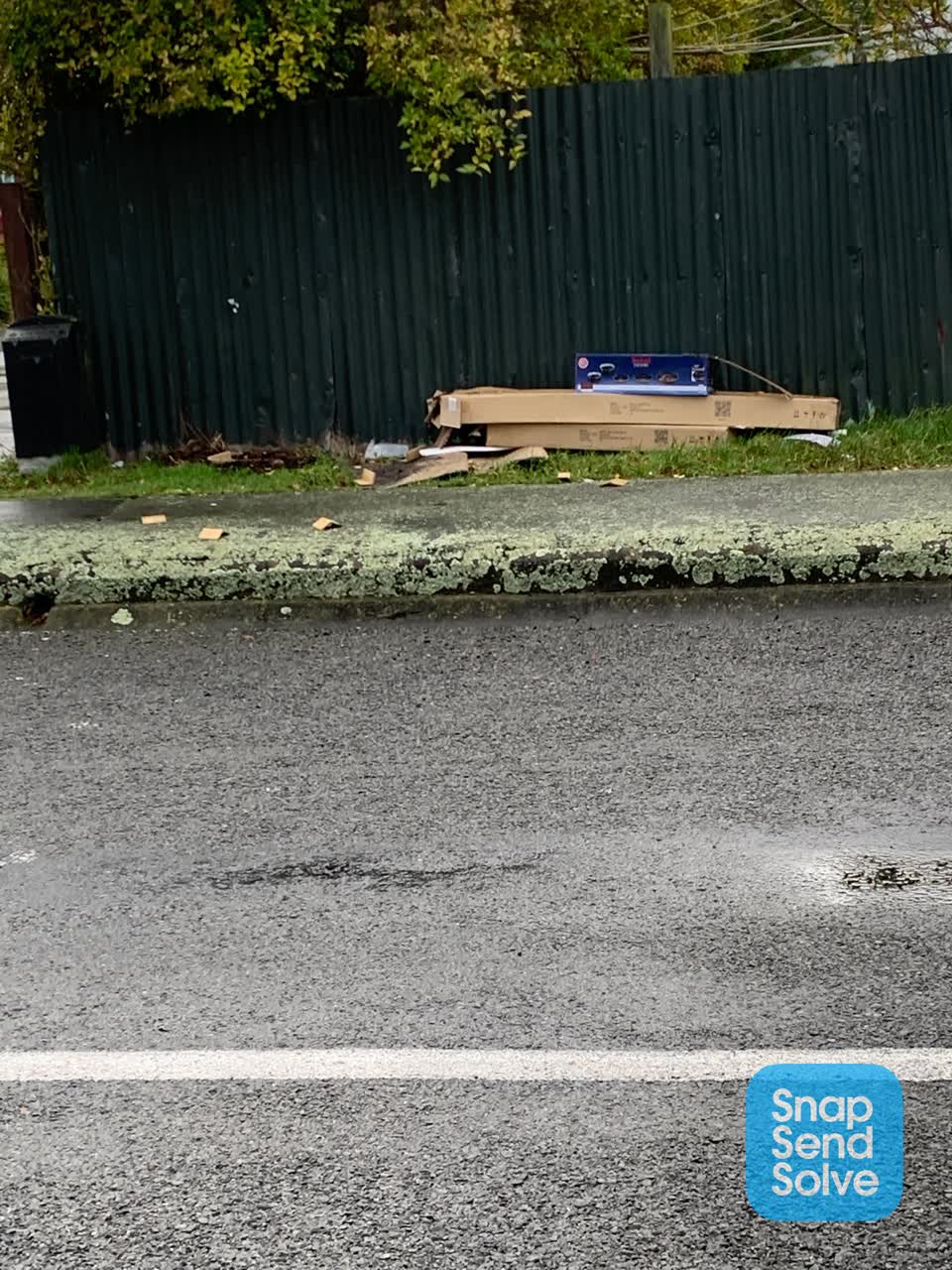 The photograph attached to this rubbish/recycling report