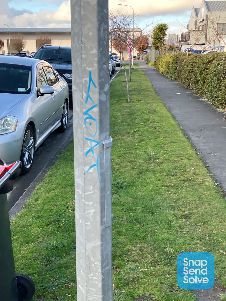 The photograph attached to this graffiti report