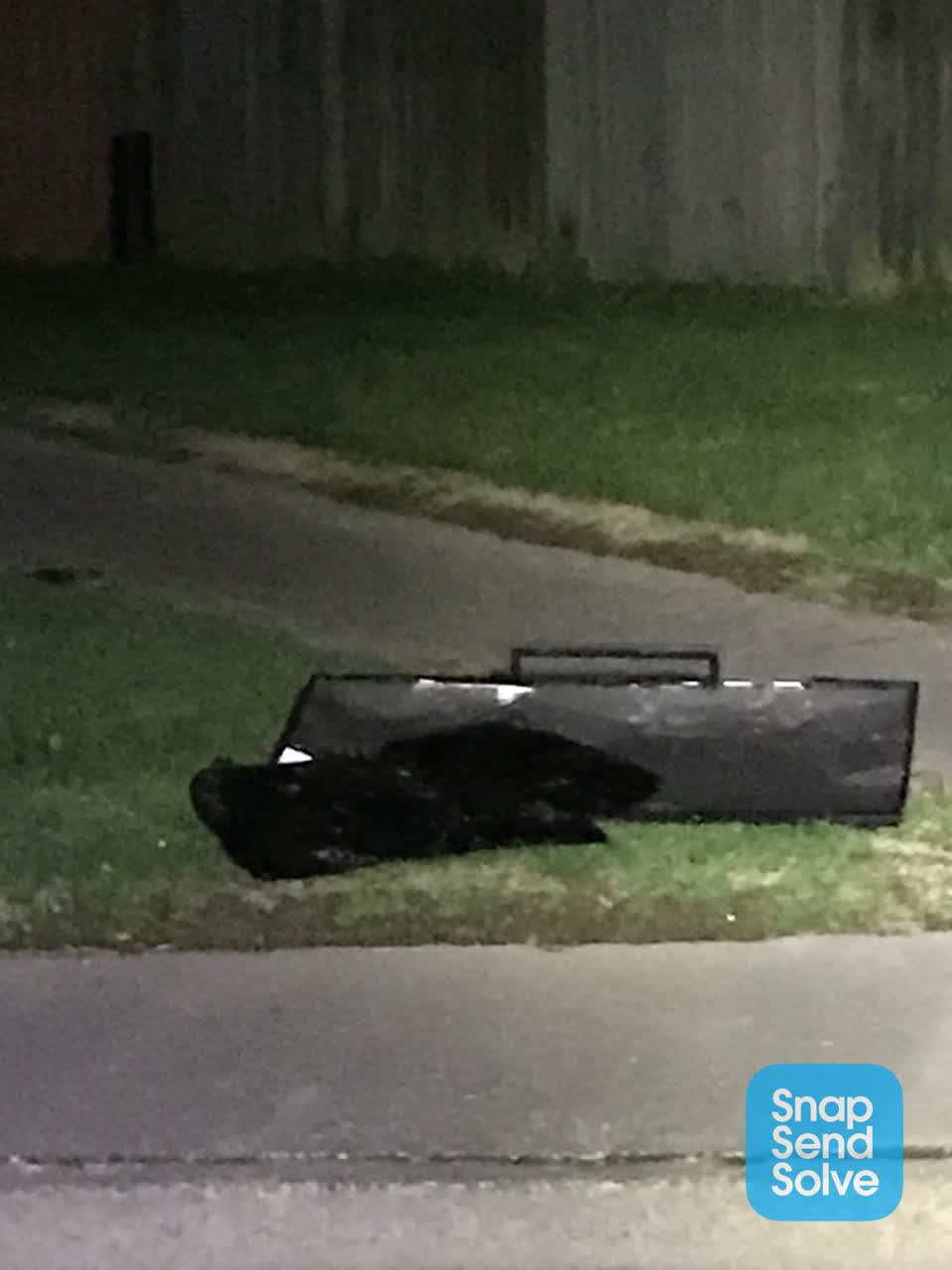 The photograph attached to this dumped rubbish report