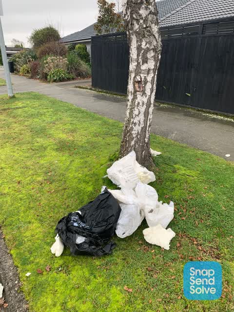 Dumped Rubbish, a report photo