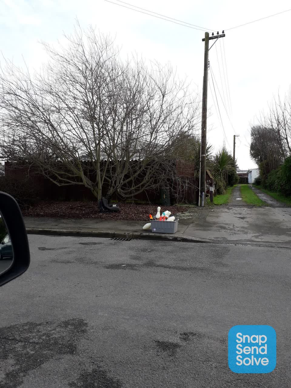 The photograph attached to this dumped rubbish report