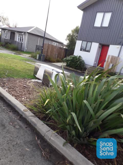 Dumped Rubbish, a report photo