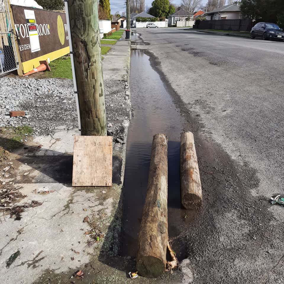 The photograph attached to this street gutters / storm water report