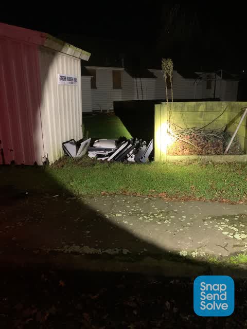 Dumped Rubbish, a report photo