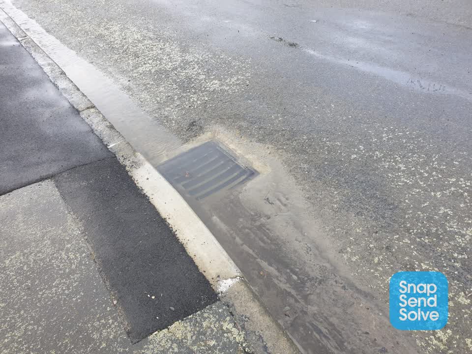 The photograph attached to this street gutters / storm water report