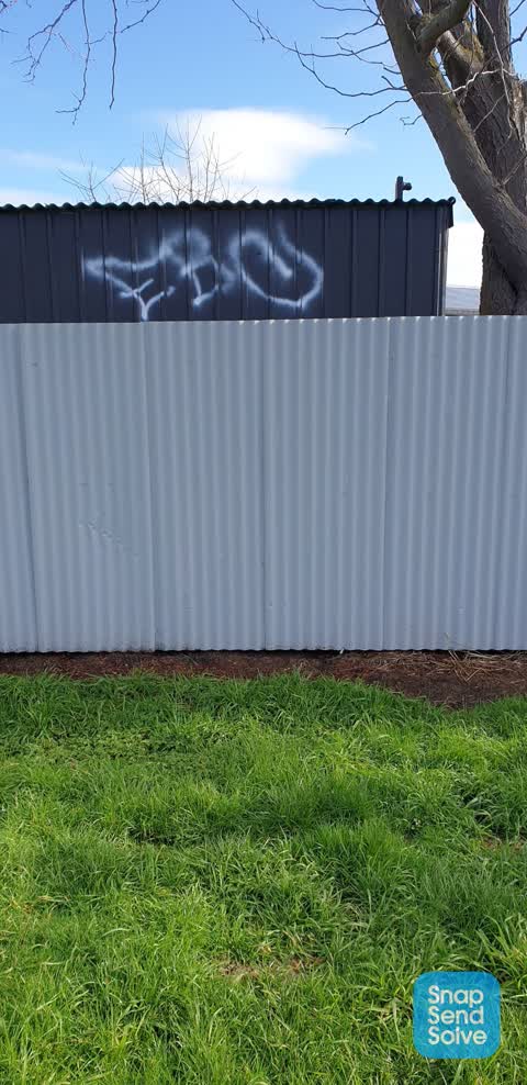 Graffiti, a report photo