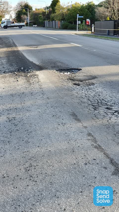 Pavement - Damaged, a report photo