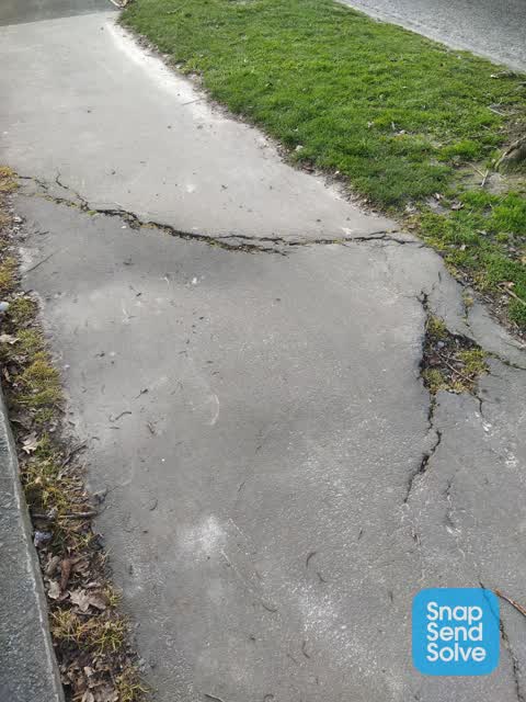 Pavement - Damaged, a report photo