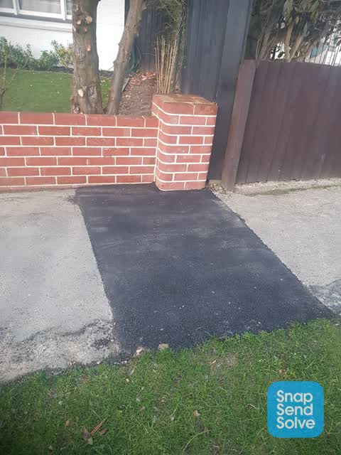 Pavement - Damaged, a report photo