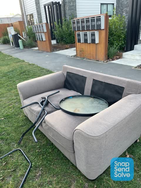 Dumped Rubbish, a report photo