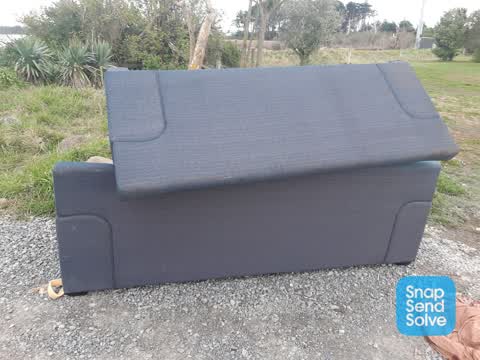 Dumped Rubbish, a report photo