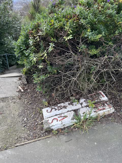 Damaged Street Sign, a report photo