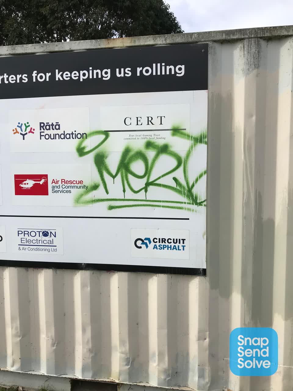 The photograph attached to this graffiti report