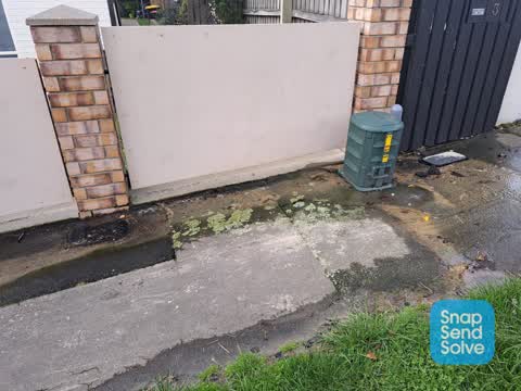Water Leak, a report photo