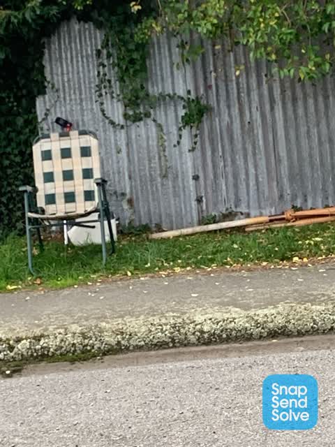 Dumped Rubbish, a report photo
