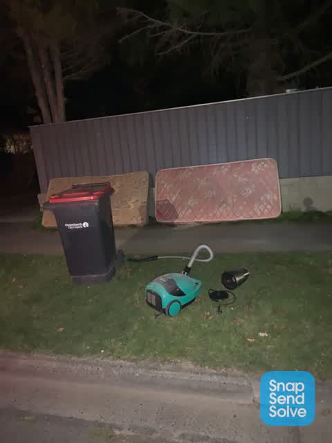 Dumped Rubbish, a report photo