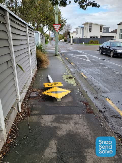 Damaged Street Sign, a report photo