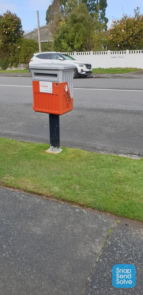 Graffiti, a report photo