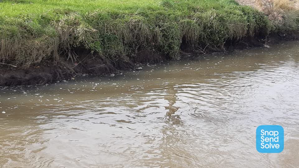 The photograph attached to this pollution - general report