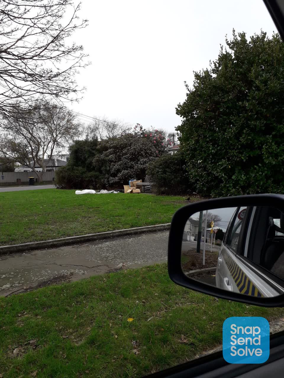 The photograph attached to this dumped rubbish report