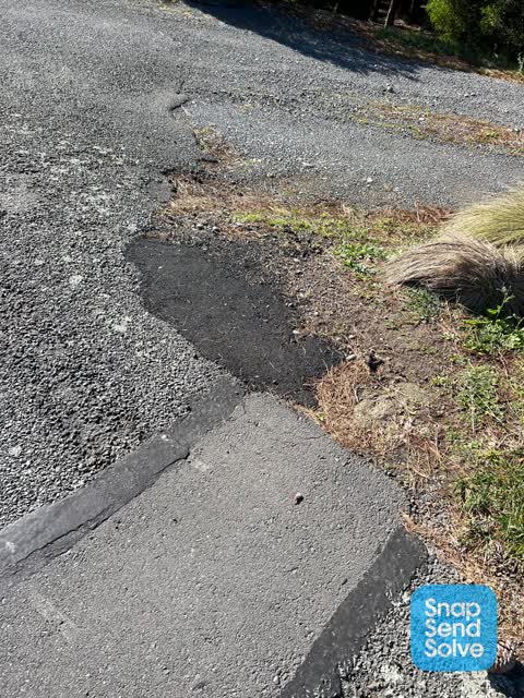 Damaged Road, a report photo