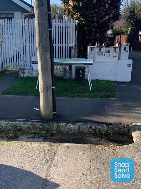 Dumped Rubbish, a report photo