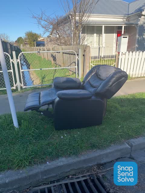 Dumped Rubbish, a report photo