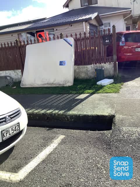 Dumped Rubbish, a report photo