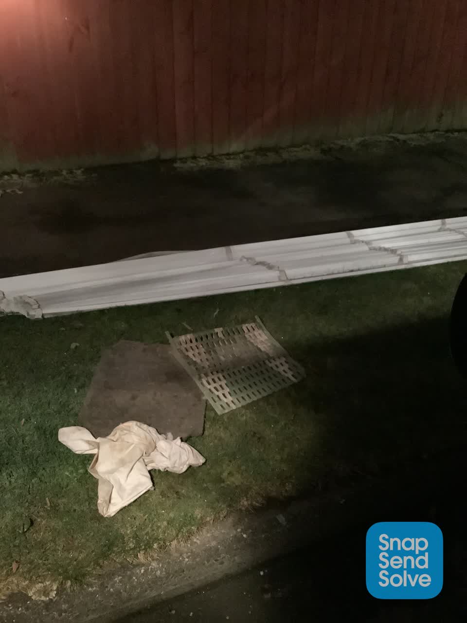 The photograph attached to this rubbish and bins - general report