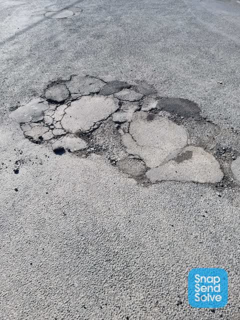 Damaged Road, a report photo