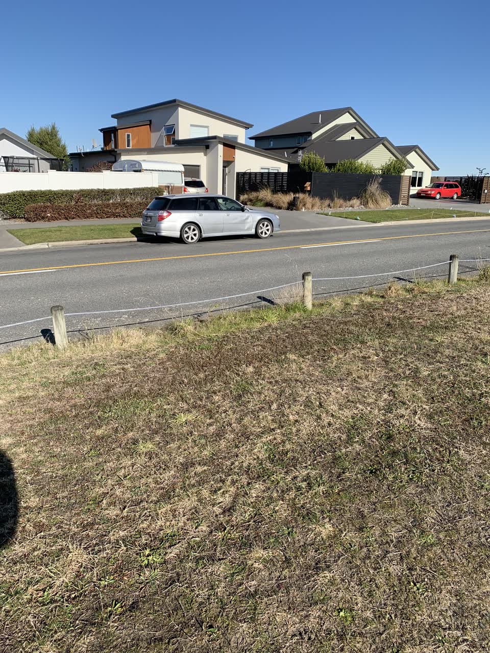 The photograph attached to this hazard, vehicle report
