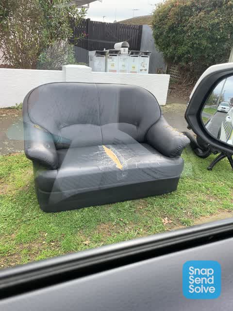 Dumped Rubbish, a report photo