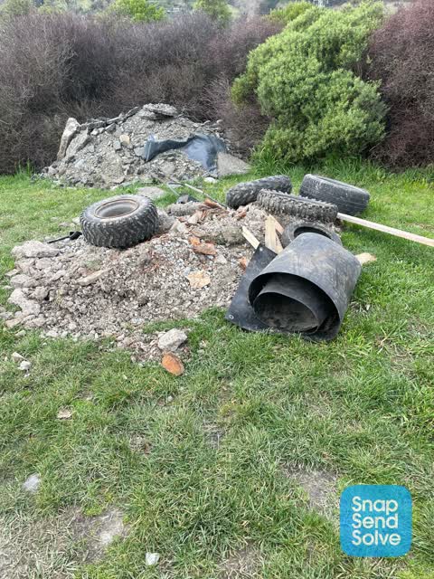 Dumped Rubbish, a report photo