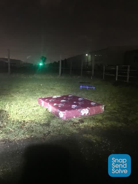 Dumped Rubbish, a report photo