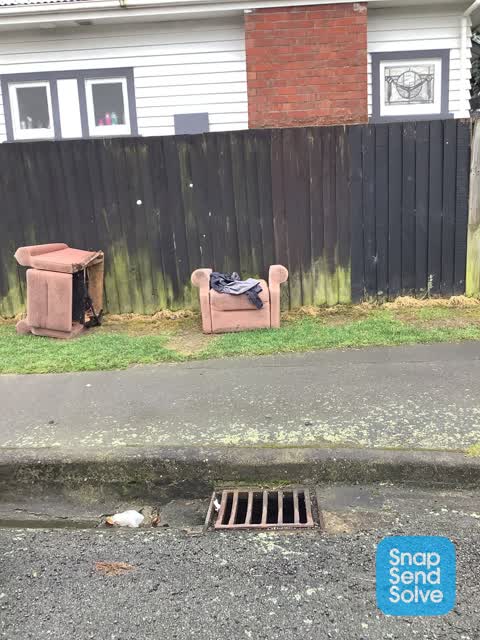 Dumped Rubbish, a report photo