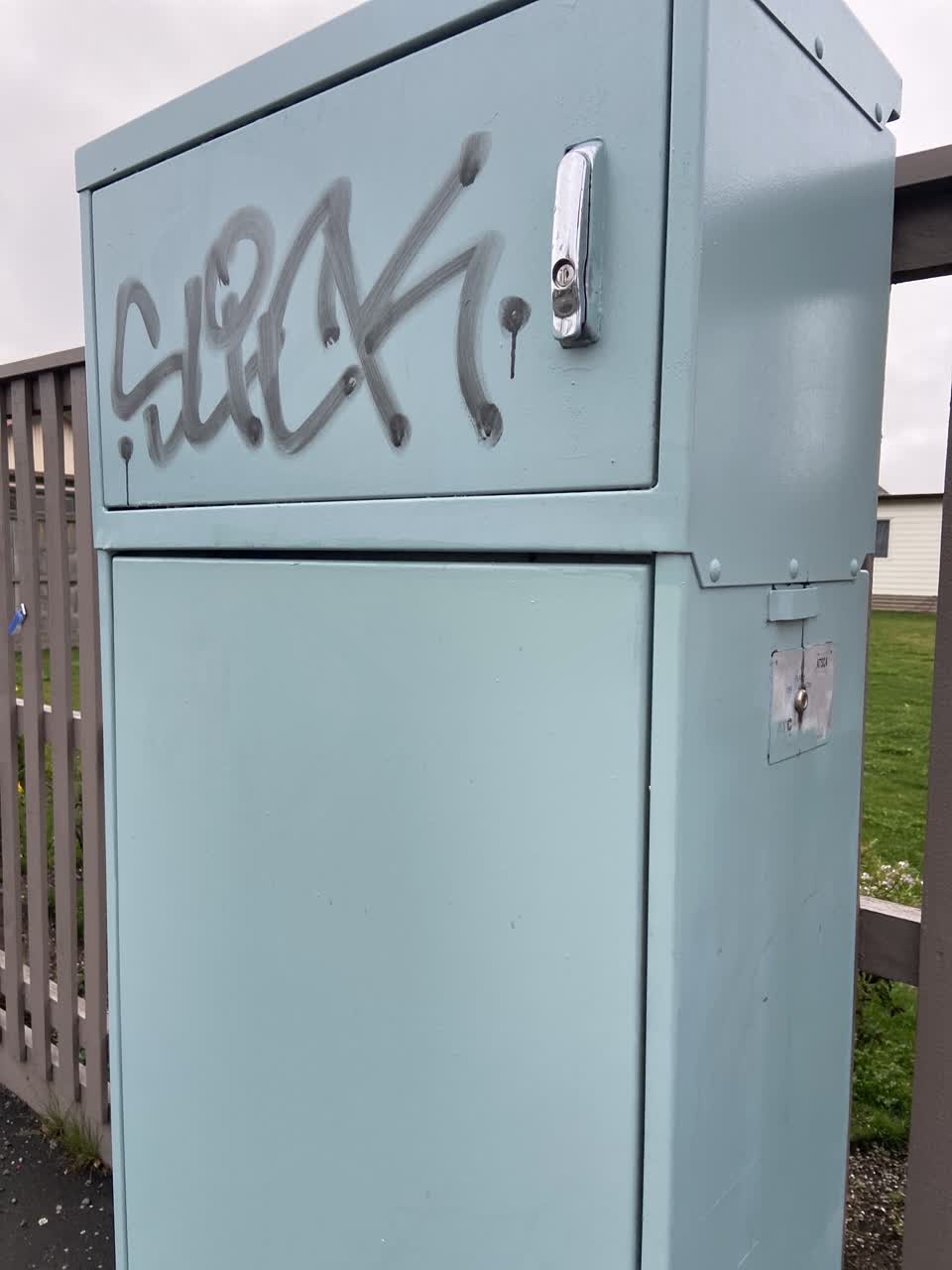 The photograph attached to this graffiti report