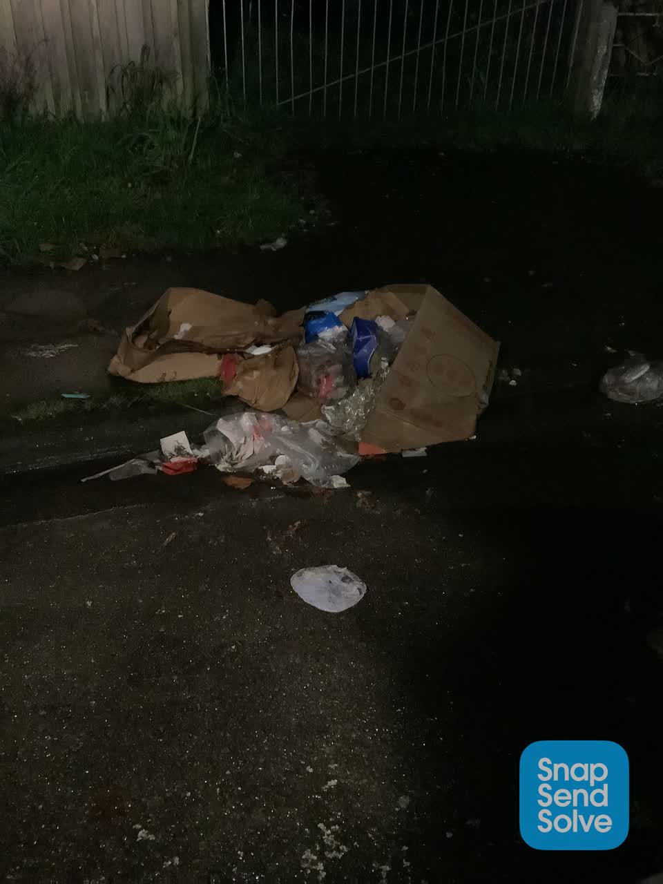 The photograph attached to this dumped rubbish report