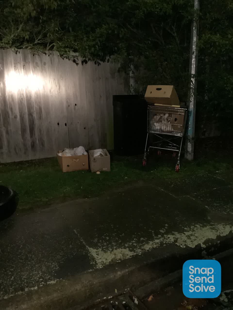The photograph attached to this dumped rubbish report