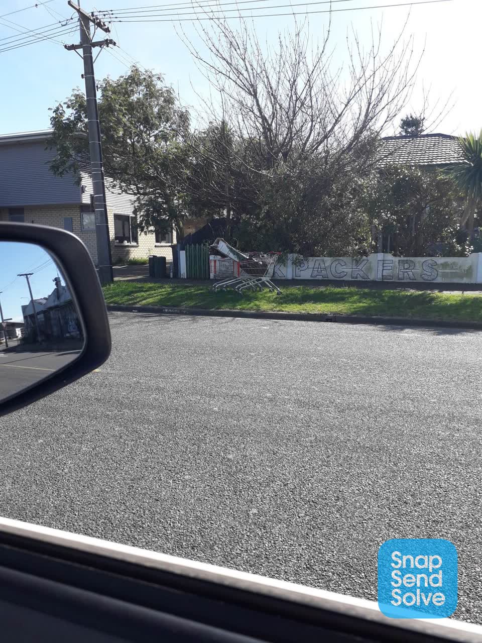 The photograph attached to this dumped rubbish report